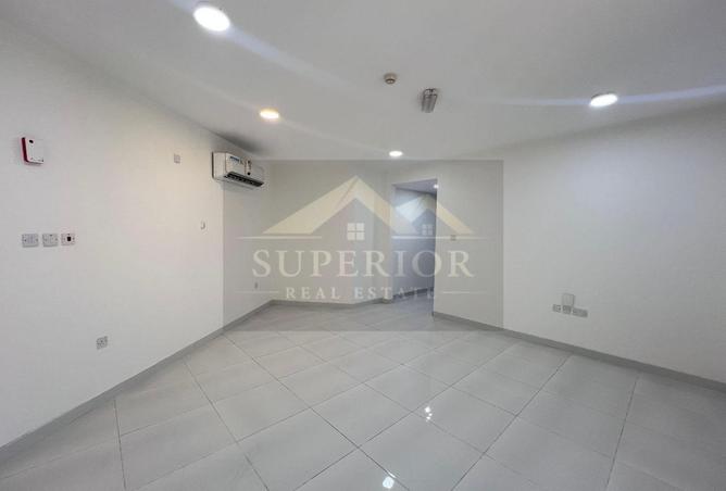 923513 - Property Image 3