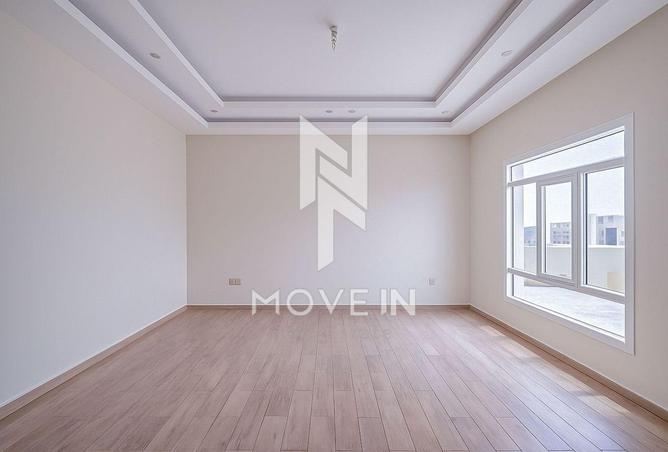 975872 - Property Image 2