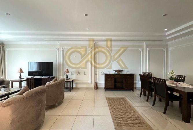 945032 - Property Image 2