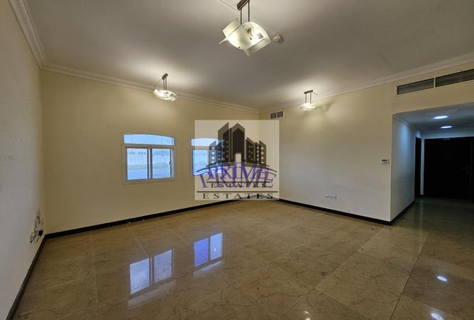 607878 - Property Image 2