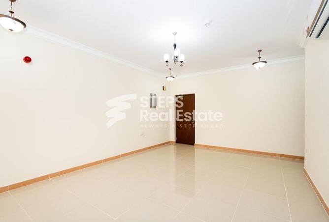 954966 - Property Image 2