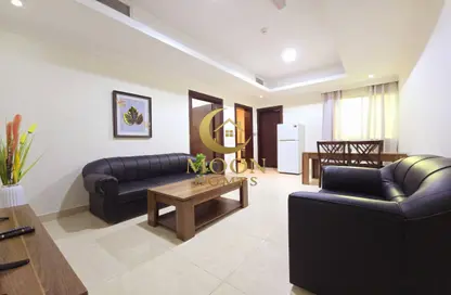 Apartment - 1 Bedroom - 2 Bathrooms for rent in Salaja Street - Doha Al Jadeed - Doha