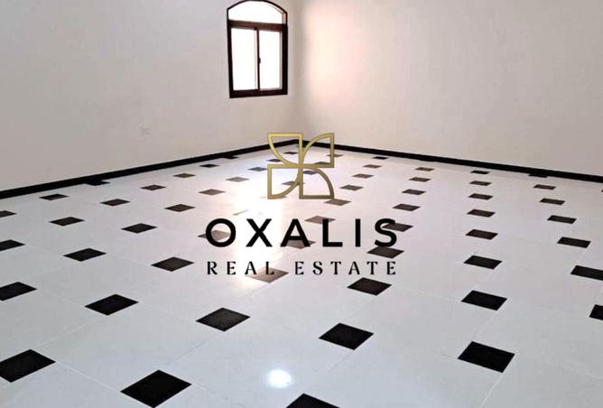 962771 - Property Image 2