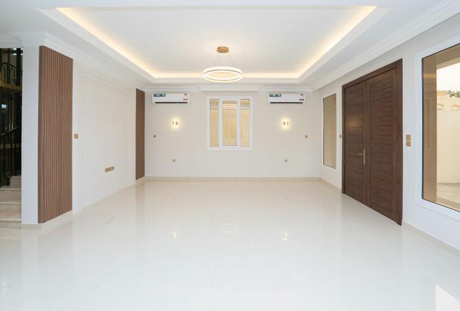 966166 - Property Image 3