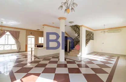 فيلا - 5 غرف نوم - 4 حمامات للايجار في منطقة الداون تاون - وسط المدينة - الخور فيلا - 5 غرف نوم - 4 حمامات للايجار في منطقة الداون تاون - وسط المدينة - الخور