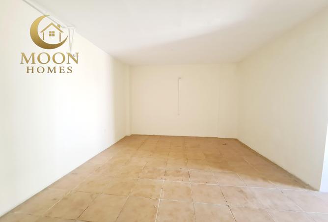 987238 - Property Image 3