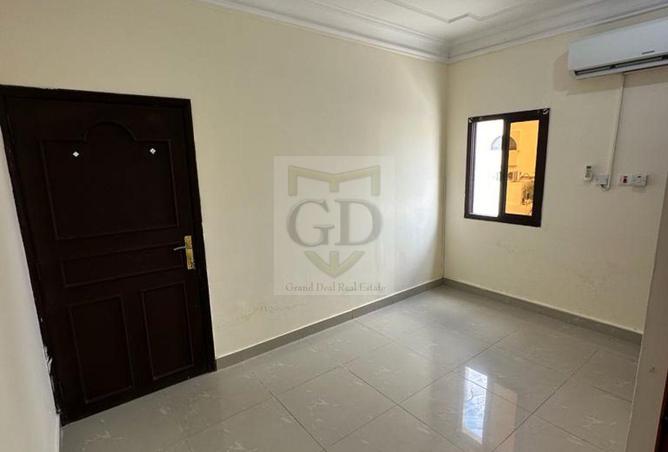 1010048 - Property Image 2