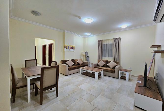 938242 - Property Main Image