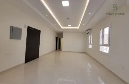 Apartment - 2 Bedrooms - 2 Bathrooms for rent in Al Mansoura - Doha