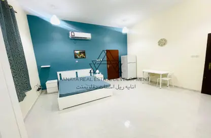 شقة - 1 حمام للايجار في شارع ام السنيم - عين خالد - الدوحة