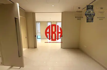 شقة - 3 غرف نوم - 5 حمامات للايجار في EB05 - مشيرب قلب الدوحة - الدوحة