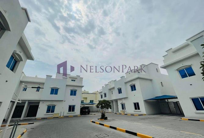 940438 - Property Image 2