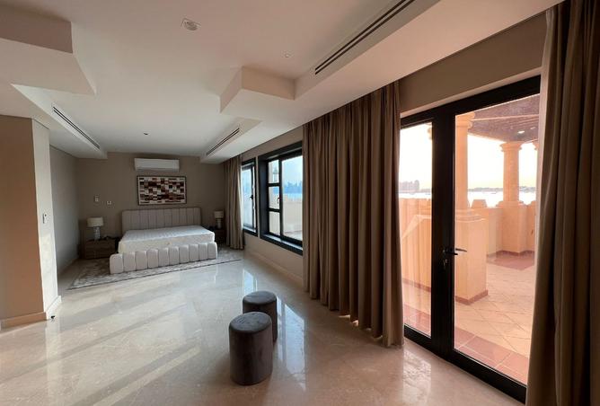 1011248 - Property Image 2