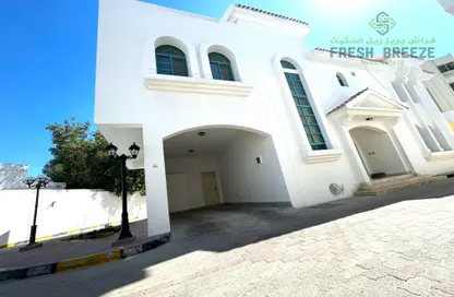 Outdoor House image for: Villa - 4 Bedrooms - 5 Bathrooms for rent in Al Sadd - Doha, Image 1
