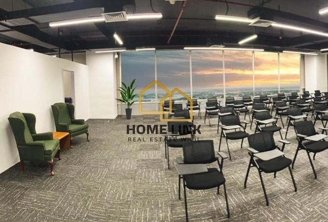 932561 - Property Image 2