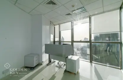 مساحات مكتبية - استوديو - 2 حمامات للايجار في برج وست باي - الخليج الجنوبي - الخليج الغربي - الدوحة
