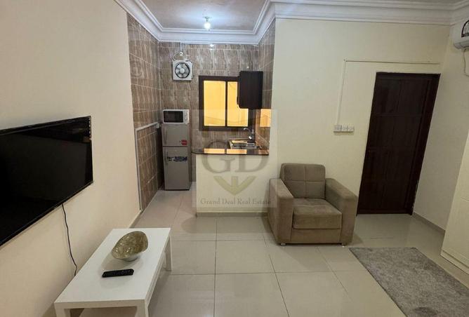 980493 - Property Image 2