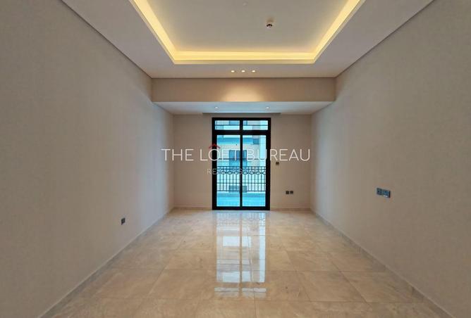 898416 - Property Image 2