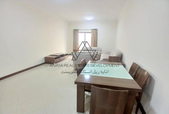 933412 - Property Image 2