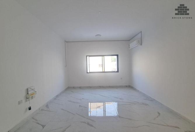 966659 - Property Image 3