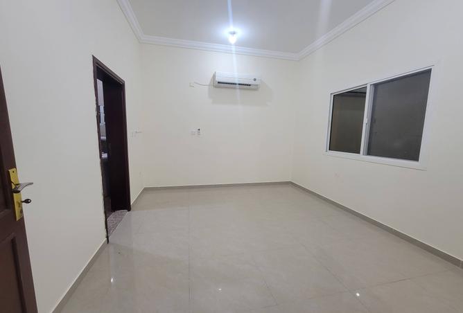 952083 - Property Image 3