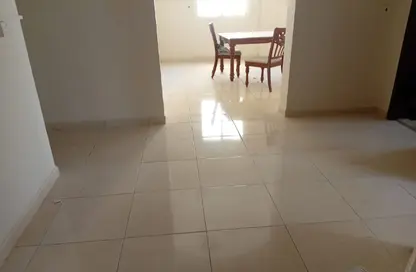 Apartment - 2 Bedrooms - 3 Bathrooms for rent in Ibn Asakir Street - Najma - Doha