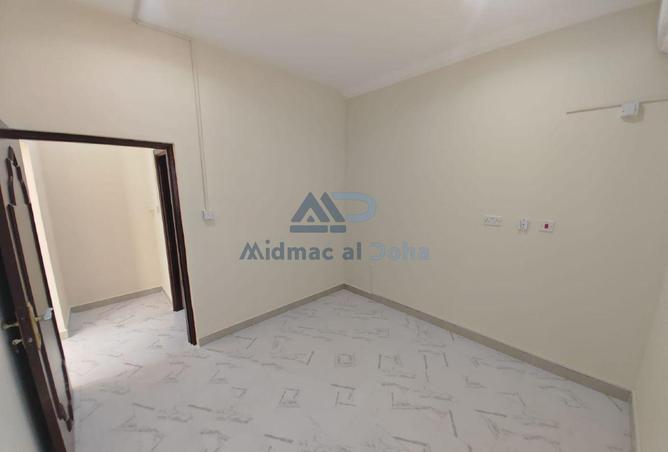 978855 - Property Image 3