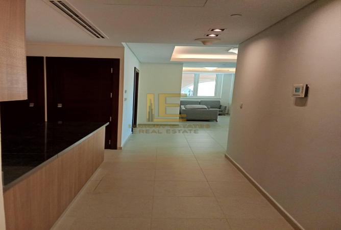 905499 - Property Image 3