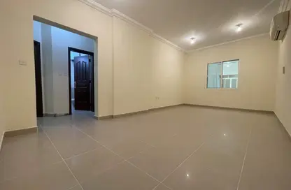 Apartment - 2 Bedrooms - 2 Bathrooms for rent in Ahmed Bin Majid Street - Al Messila - Doha