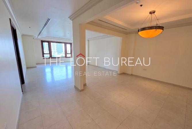 957301 - Property Image 2