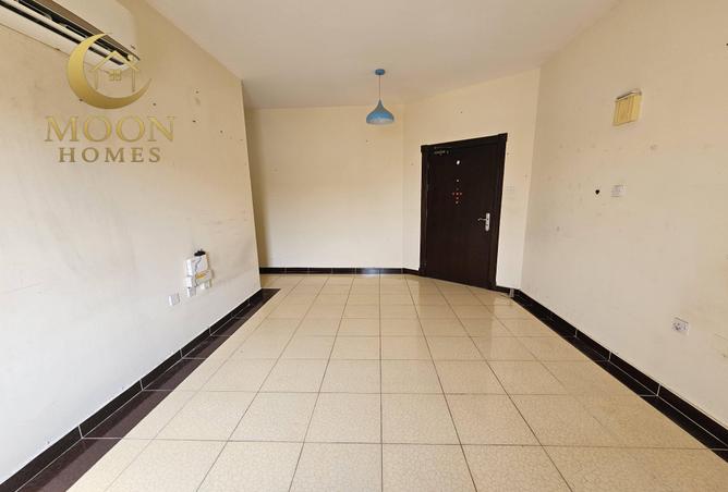 982367 - Property Image 2