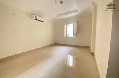 Apartment - 2 Bedrooms - 2 Bathrooms for rent in Anas Street - Fereej Bin Mahmoud North - Fereej Bin Mahmoud - Doha