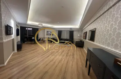 Apartment - 1 Bedroom - 2 Bathrooms for rent in Bin Al Sheikh Towers - Al Mirqab Al Jadeed - Doha