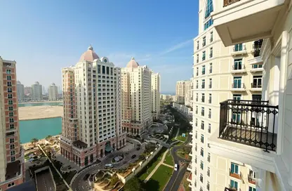 Apartment - 1 Bedroom - 2 Bathrooms for rent in Floresta Gardens - Floresta Gardens - The Pearl Island - Doha