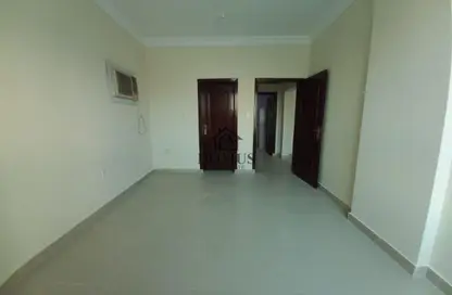 Apartment - 1 Bedroom - 2 Bathrooms for rent in Salaja Street - Doha Al Jadeed - Doha