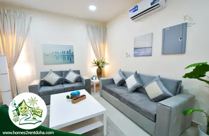 Living Room image for: Apartment - 2 Bedrooms - 2 Bathrooms for rent in Al Jazeera Street - Fereej Bin Mahmoud North - Fereej Bin Mahmoud - Doha, Image 1