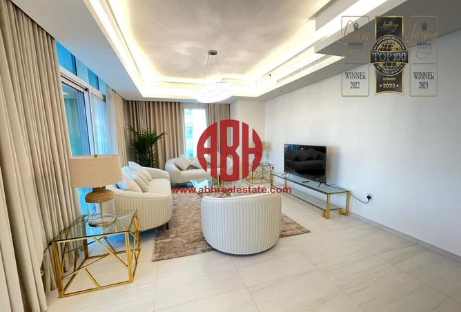 Apartment - 2 Bedrooms - 3 Bathrooms for rent in Gewan Island - The Pearl Island - Doha