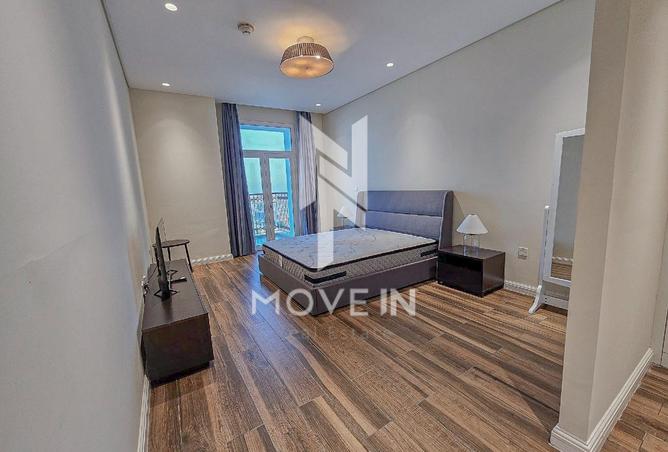 957437 - Property Image 2