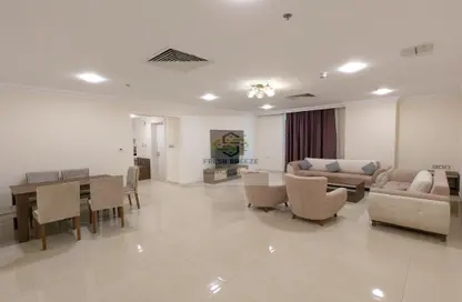 شقة - 3 غرف نوم - 3 حمامات للايجار في شارع الزبير - فريج عبد العزيز - الدوحة