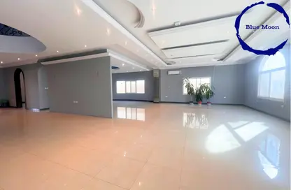 Villa - 5 Bedrooms - 6 Bathrooms for rent in West Bay Lagoon Street - West Bay Lagoon - Doha