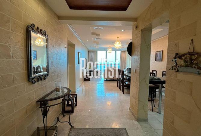 930965 - Property Image 2