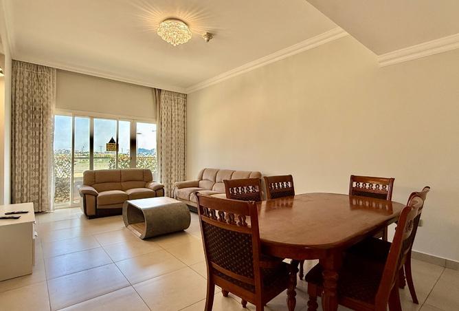 970472 - Property Image 2