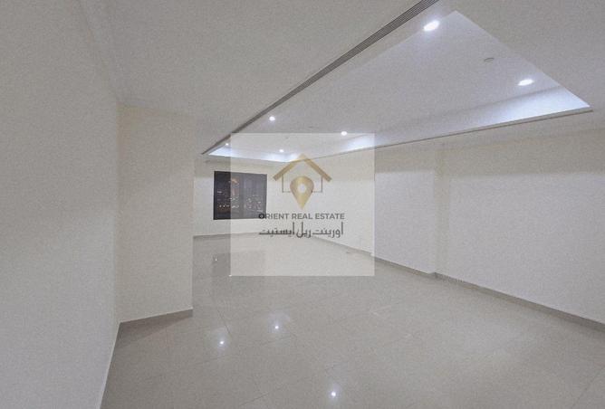 999357 - Property Image 2