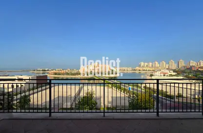 Apartment - 3 Bedrooms - 4 Bathrooms for sale in Murano - Qanat Quartier - The Pearl Island - Doha