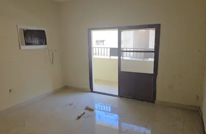 Apartment - 4 Bedrooms - 2 Bathrooms for rent in Old Airport Road - Old Airport Road - Doha Apartment - 4 Bedrooms - 2 Bathrooms for rent in Old Airport Road - Old Airport Road - Doha