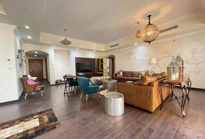 886832 - Property Image 2
