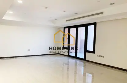 شقة - 2 غرف نوم - 3 حمامات للبيع في طريق بورتو الشرقي - بورتو أرابيا - جزيرة اللؤلؤة - الدوحة