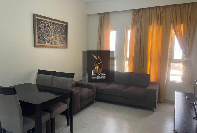 976745 - Property Image 2