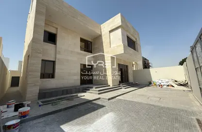 Villa - 7 Bedrooms - 7+ Bathrooms for sale in Umm Abirieh - Al Shamal
