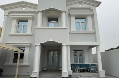 Villa - 5 Bedrooms - 7 Bathrooms for sale in Al Thumama - Al Thumama - Doha